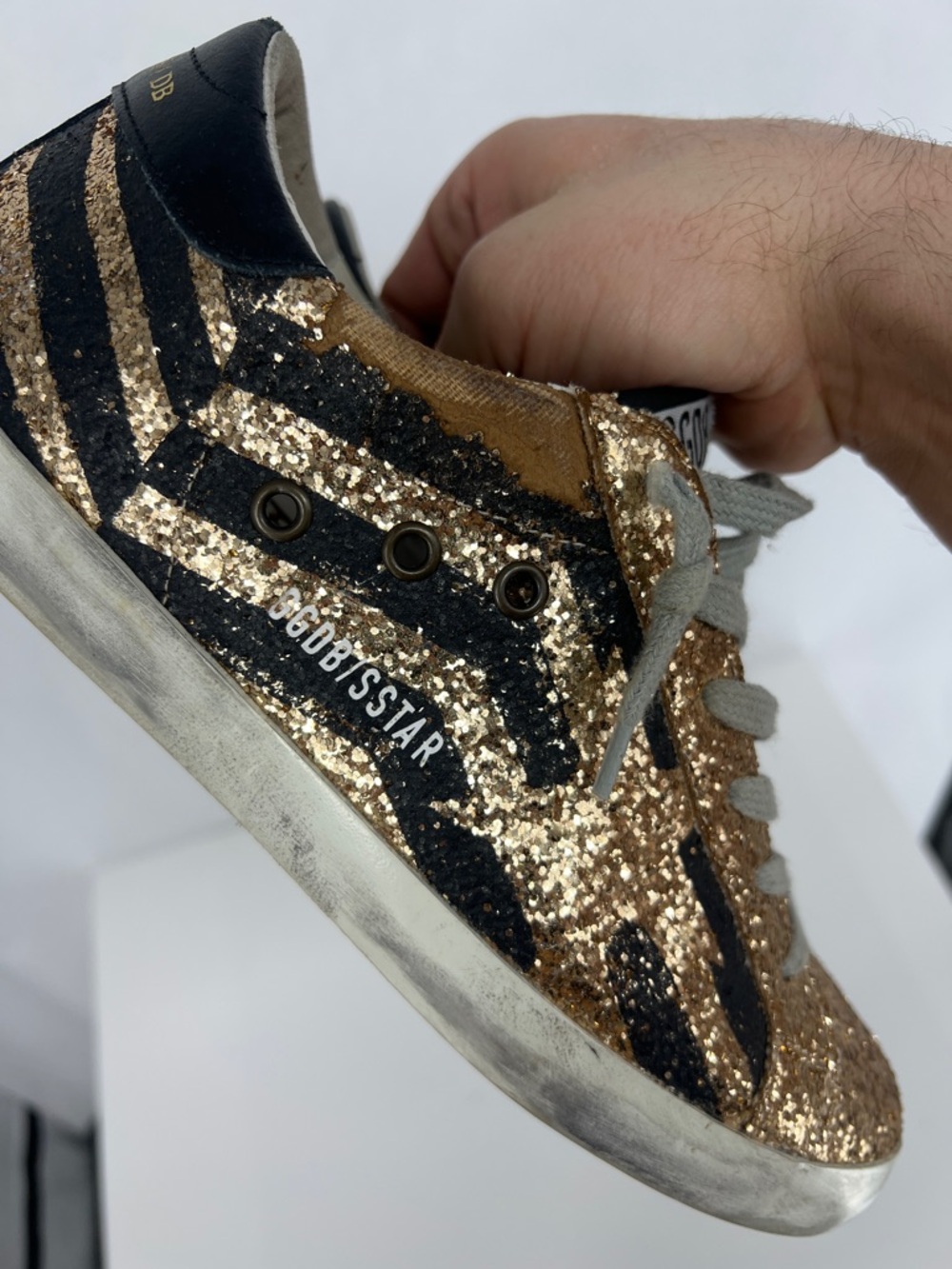Golden Goose Superstar Glitter Star Low-Top Sneakers - Picture 11 of 14